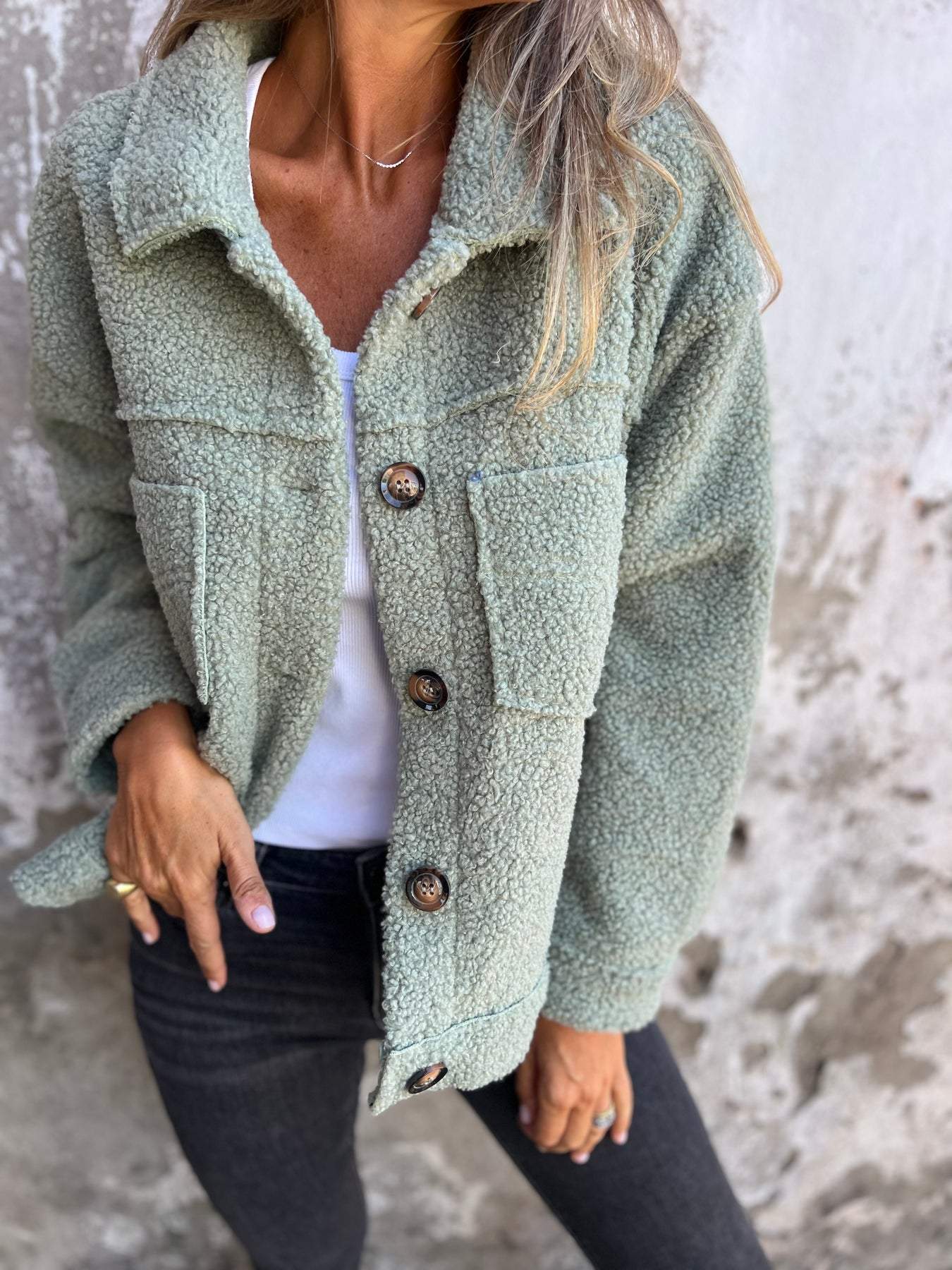 Mila Damenjacke - Hochwertiger Polyester, Stylisch und Bequem-1